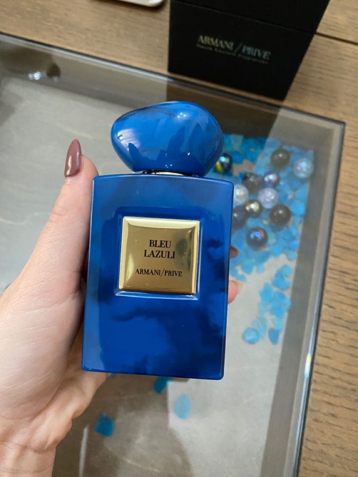 Armani Privé Bleu Lazuli EDT λουλουδάτο άρωμα για άνδρες. Άρωμα τύπου Armani Privé Bleu Lazuli EDT
