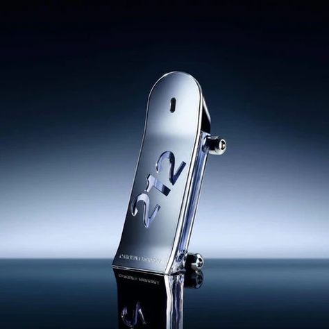 Carolina Herrera 212 Heroes Forever Young EDT