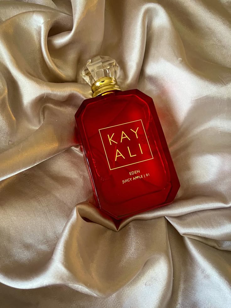Kayali Eden Juicy Apple 01 EDP