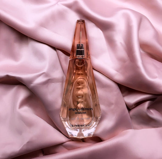 Givenchy Ange ή Démon Le Secret EDP